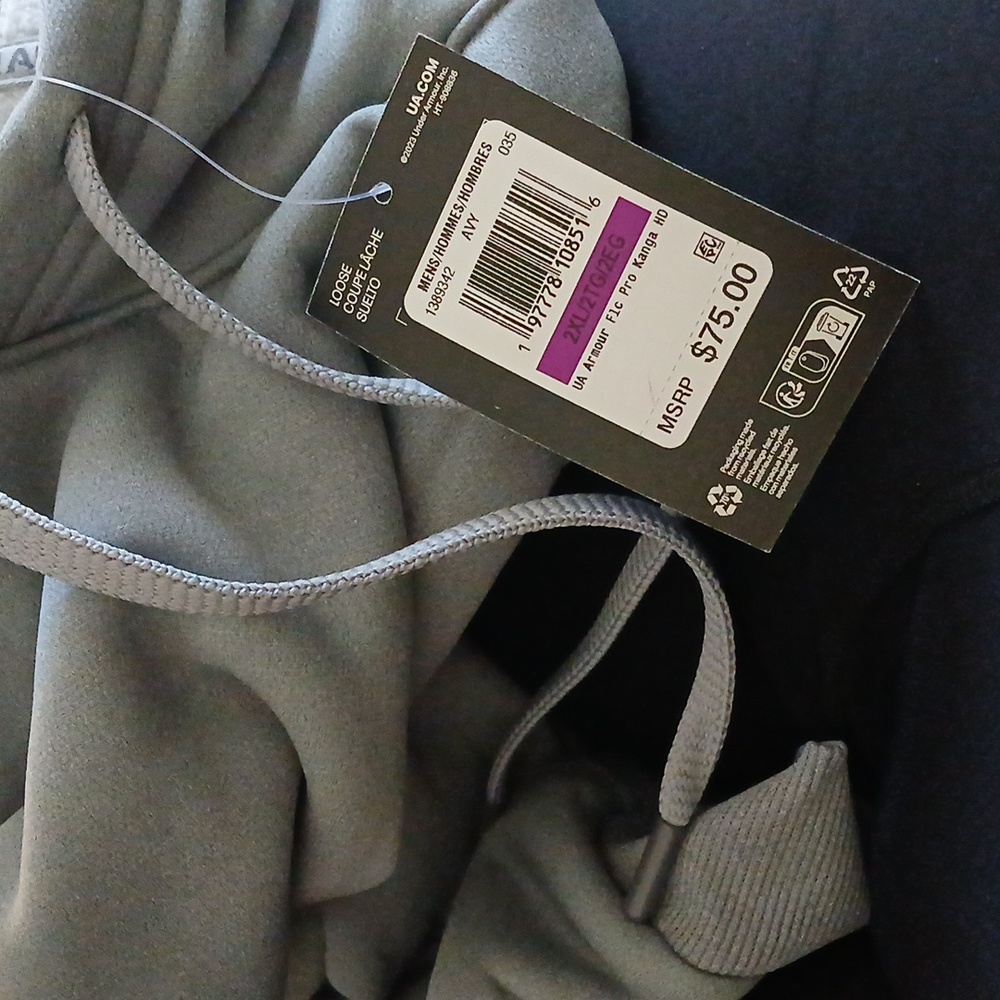 Under Armor Sweatshirt